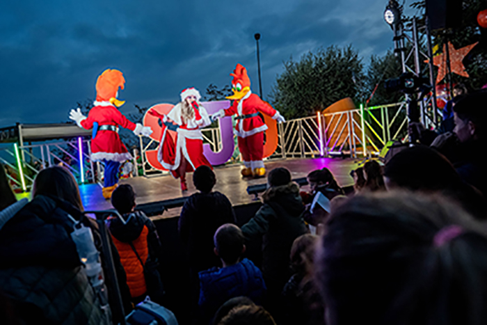 Acte Encesa de llums de Nadal a l'Hospital Sant Joan de Déu, Barcelona. Amb la participació de la Fundació PortAventura World. 14/12/22 Fotografies Gemma Miralda