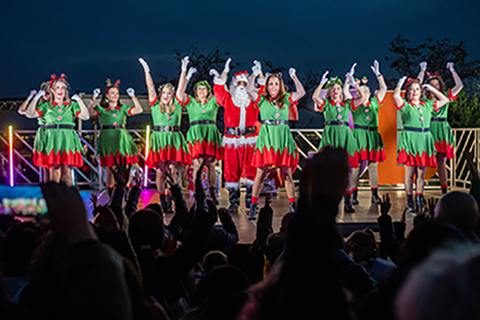 Acte Encesa de llums de Nadal a l'Hospital Sant Joan de Déu, Barcelona. Amb la participació de la Fundació PortAventura World. 14/12/22 Fotografies Gemma Miralda