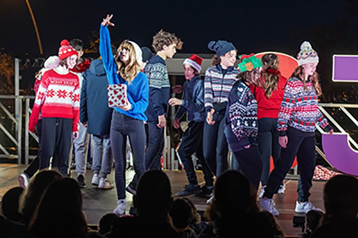 Acte Encesa de llums de Nadal a l'Hospital Sant Joan de Déu, Barcelona. Amb la participació de la Fundació PortAventura World. 14/12/22 Fotografies Gemma Miralda