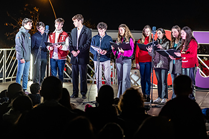 Acte Encesa de llums de Nadal a l'Hospital Sant Joan de Déu, Barcelona. Amb la participació de la Fundació PortAventura World. 14/12/22 Fotografies Gemma Miralda