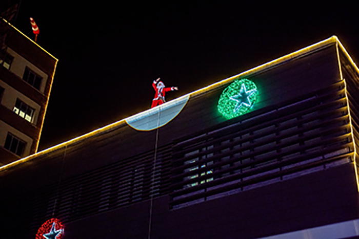 Acte Encesa de llums de Nadal a l'Hospital Sant Joan de Déu, Barcelona. Amb la participació de la Fundació PortAventura World. 14/12/22 Fotografies Gemma Miralda