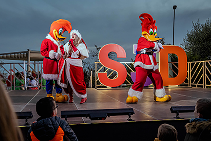 Acte Encesa de llums de Nadal a l'Hospital Sant Joan de Déu, Barcelona. Amb la participació de la Fundació PortAventura World. 14/12/22 Fotografies Gemma Miralda