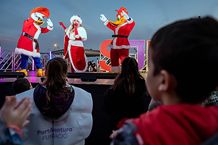 Acte Encesa de llums de Nadal a l'Hospital Sant Joan de Déu, Barcelona. Amb la participació de la Fundació PortAventura World. 14/12/22 Fotografies Gemma Miralda