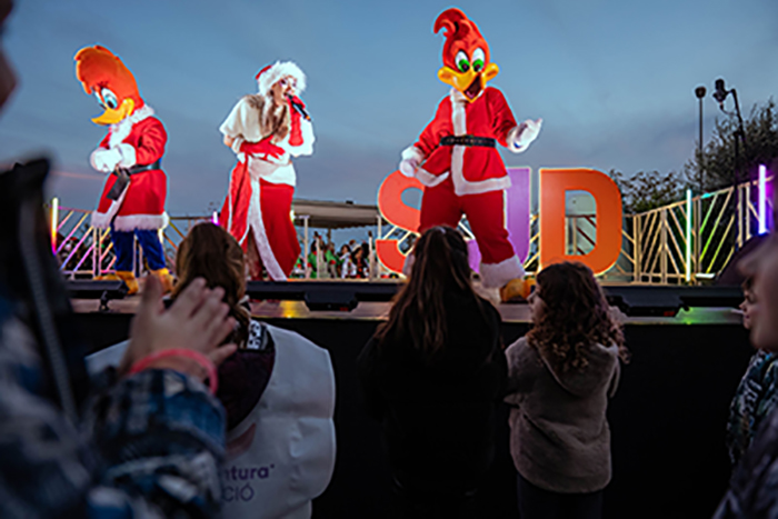 Acte Encesa de llums de Nadal a l'Hospital Sant Joan de Déu, Barcelona. Amb la participació de la Fundació PortAventura World. 14/12/22 Fotografies Gemma Miralda