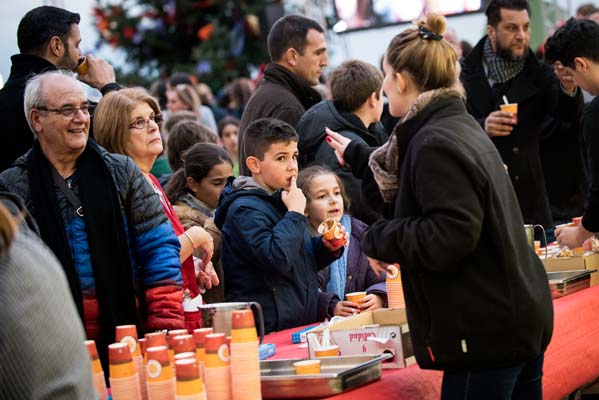 portaventura-fundacion-eventos-hospital-sant-joan-de-deu-encendido-luces-navidad-2017-4