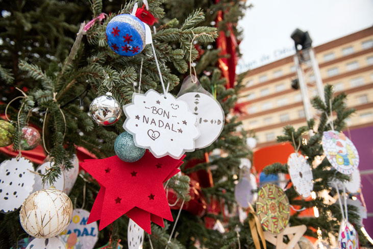 portaventura-fundacion-eventos-hospital-sant-joan-de-deu-encendido-luces-navidad-2018-16