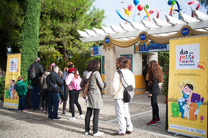 portaventura-fundacion-eventos-hospital-sant-joan-de-deu-fiesta-petits-valents-2015-1